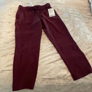 Lululemon everyday pants. Size 6